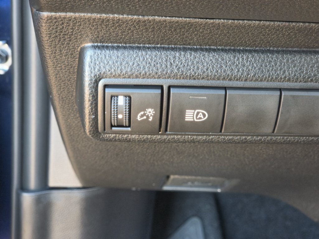 Used 2026 Toyota Corolla LE FWD image 25