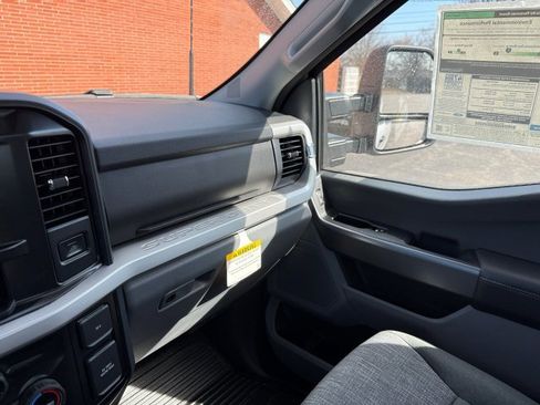 New 2025 Ford F250 XLT w/ Snow Plow Prep Package image 17