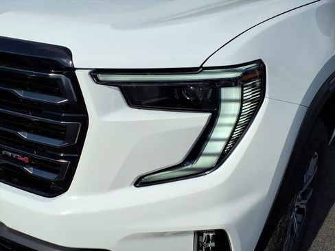 New 2026 GMC Acadia AT4 w/ Luxury Package image 12