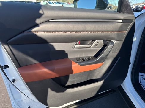 Used 2024 MAZDA CX-50 AWD 2.5 Turbo w/ Weather Package image 15