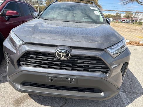 Used 2025 Toyota RAV4 XLE image 2