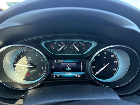 Used 2017 Buick Envision Essence image 29