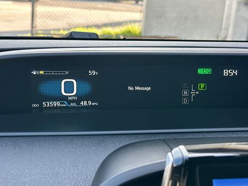 Used 2021 Toyota Prius Prime XLE image 34
