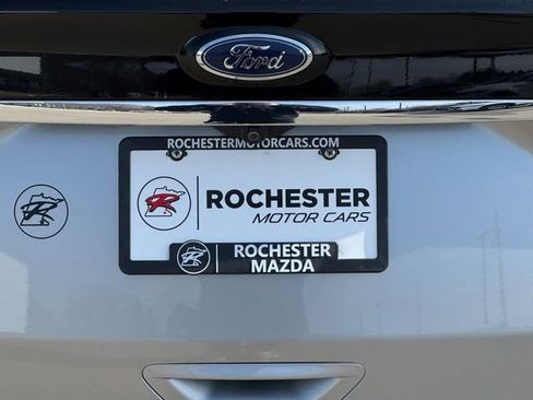 Used 2020 Ford Edge SEL image 39