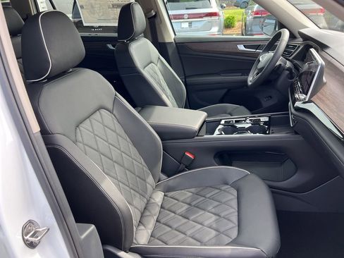 New 2026 Volkswagen Atlas SEL Premium R-Line AWD/4WD image 23