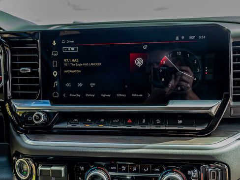 Used 2026 GMC Sierra 1500 SLT w/ SLT Premium Plus Package image 25