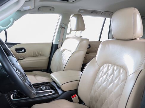 Used 2024 Nissan Armada Platinum w/ Captain's Chairs Package image 29