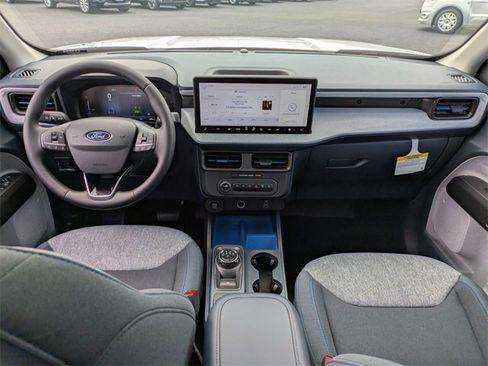 New 2025 Ford Maverick XLT w/ XLT Luxury Package image 29