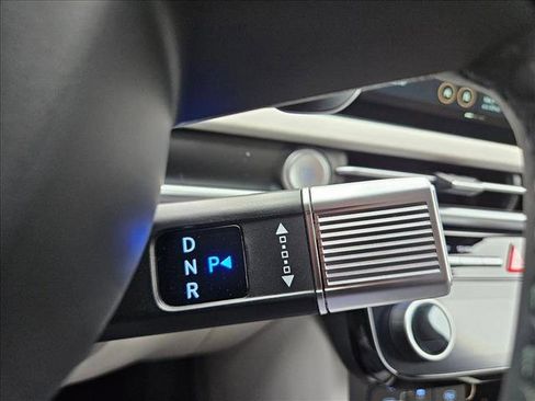 New 2026 Hyundai Tucson Limited image 13