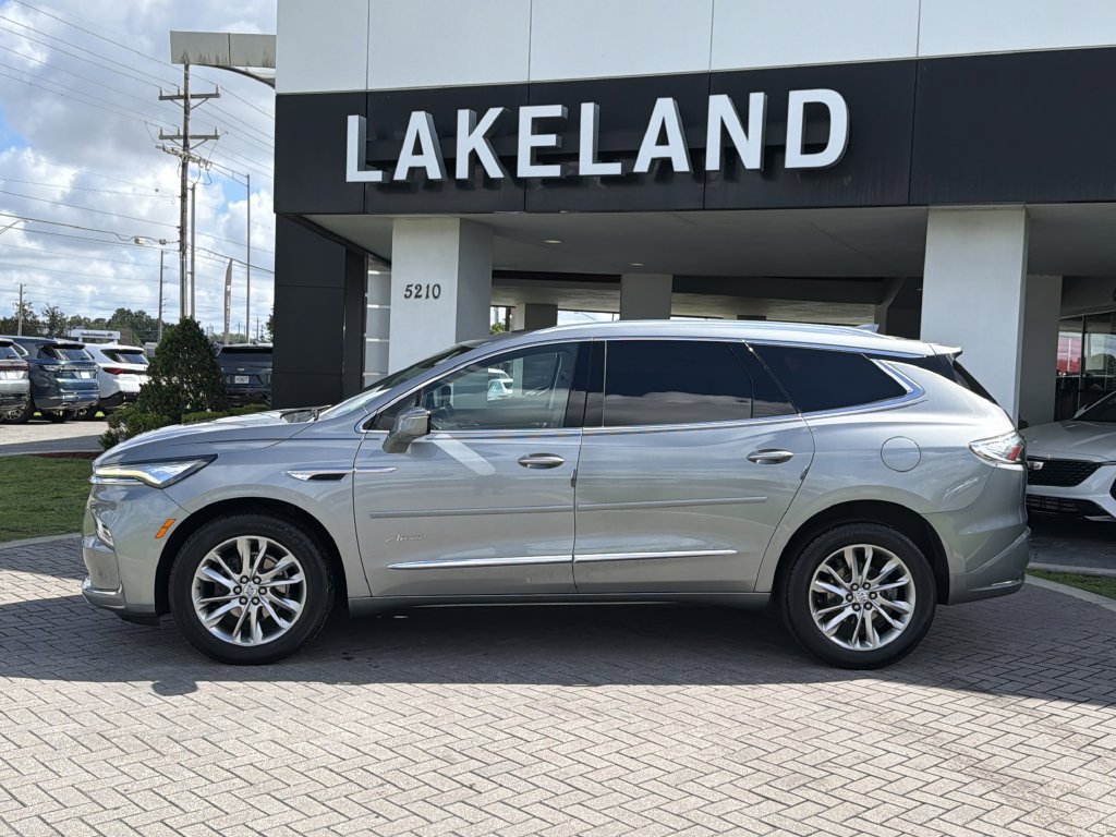 Certified 2023 Buick Enclave Avenir w/ Avenir Technology Package FWD image 3