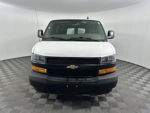 Used 2020 Chevrolet Express 2500 w/ Driver Convenience Package RWD image 3