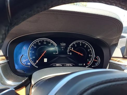 Used 2018 BMW 540i RWD image 13