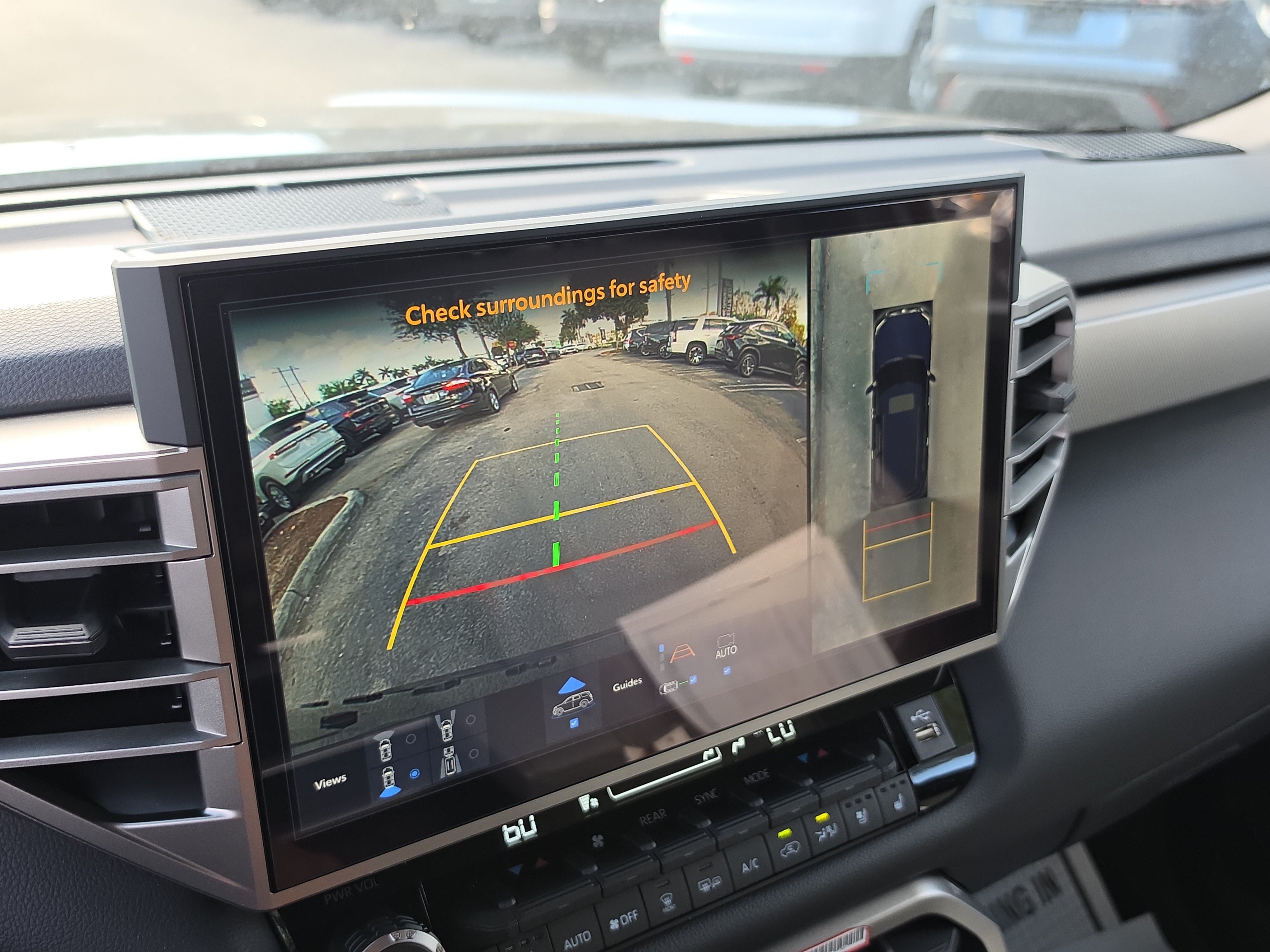 Used 2025 Toyota Sequoia Limited AWD/4WD image 23
