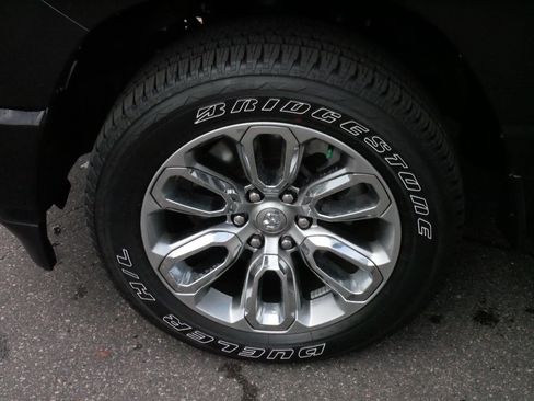 Used 2023 RAM 1500 Laramie AWD/4WD image 15