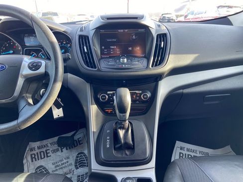 Used 2015 Ford Escape SE w/ SE Chrome Package image 25