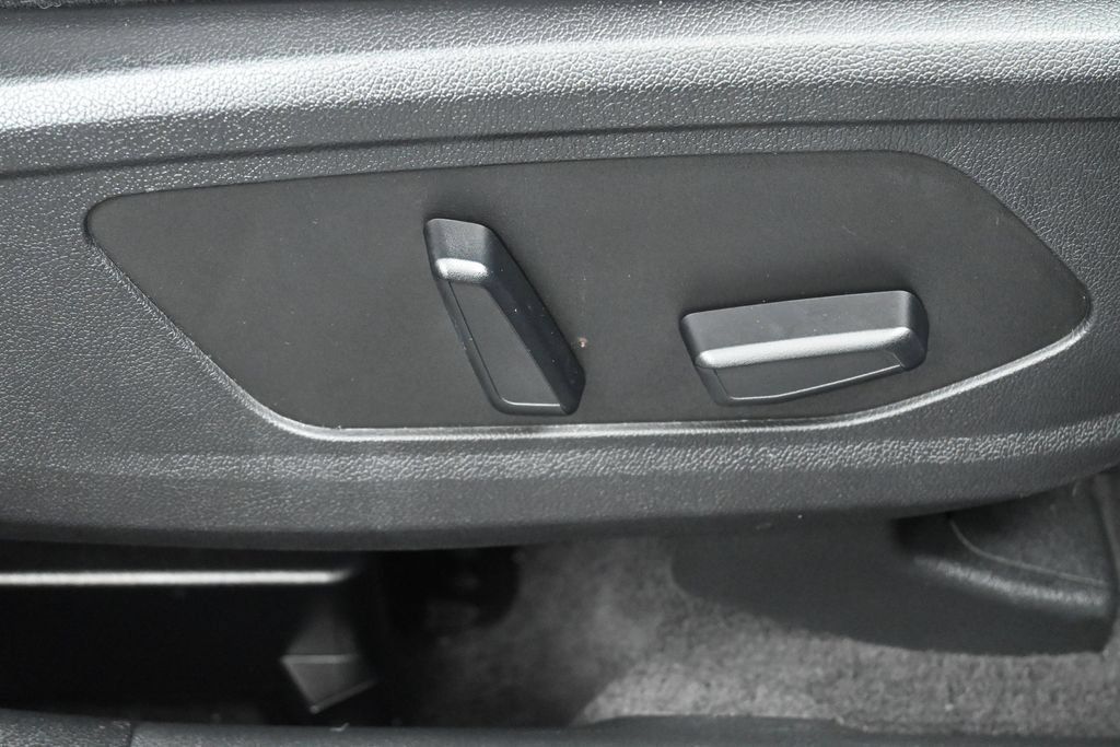 Used 2025 Kia Sorento SX AWD/4WD image 41