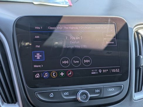 Used 2025 Chevrolet Malibu LT FWD image 11