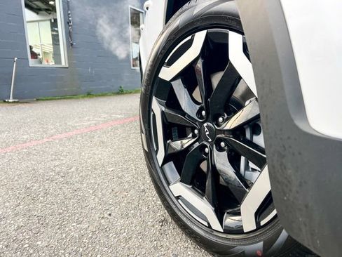 New 2025 Kia Telluride EX image 2