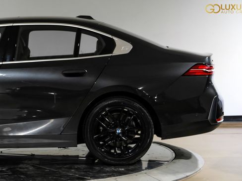 Used 2024 BMW 530i xDrive image 15