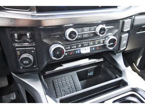 Used 2024 Ford F250 Lariat w/ Black Appearance Package AWD/4WD image 24