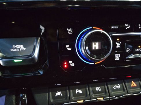 Used 2022 GMC Sierra 1500 AT4 w/ AT4 Premium Package image 21