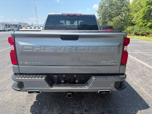 Used 2023 Chevrolet Silverado 1500 High Country w/ High Country Premium Package AWD/4WD image 10