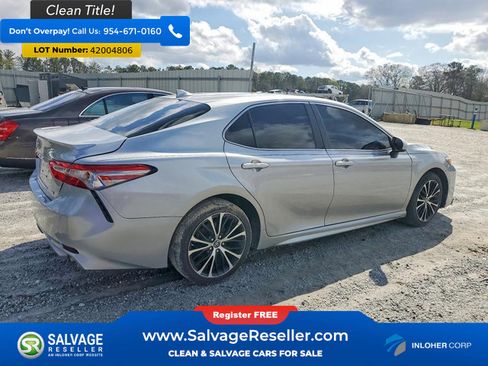 Used 2019 Toyota Camry SE image 4