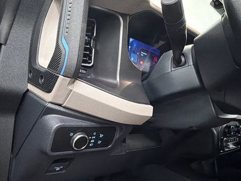 Used 2023 Ford Bronco Wildtrak AWD/4WD image 28
