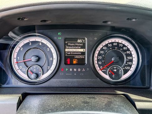 Used 2017 RAM 1500 Express w/ Express Value Package image 10