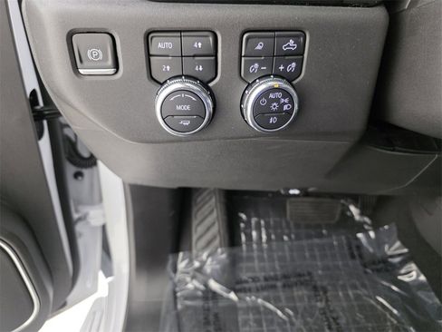 Used 2023 GMC Sierra 1500 SLT w/ SLT Premium Package image 25