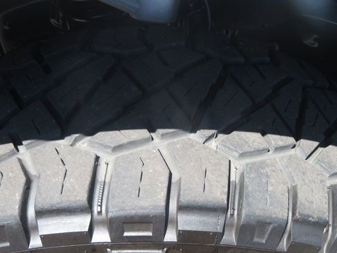 Used 2017 Toyota Tundra SR5 image 20