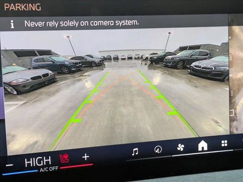 Used 2024 BMW iX xDrive50 w/ Sport Package image 11