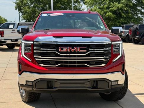 Used 2025 GMC Sierra 1500 SLT w/ SLT Premium Package image 2