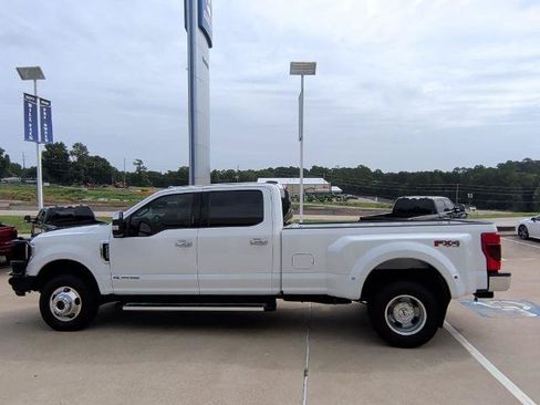 Certified 2022 Ford F350 XLT w/ XLT Premium Package AWD/4WD image 6