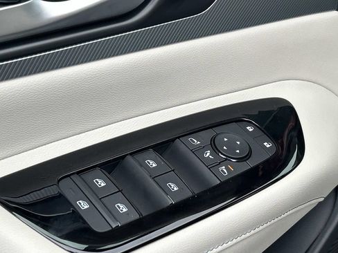 New 2026 Nissan Murano Platinum w/ Cargo Package AWD/4WD image 18