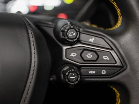 Used 2024 Lamborghini Revuelto image 52