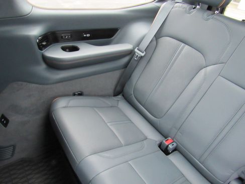 Used 2022 Jeep Grand Wagoneer Series II image 50