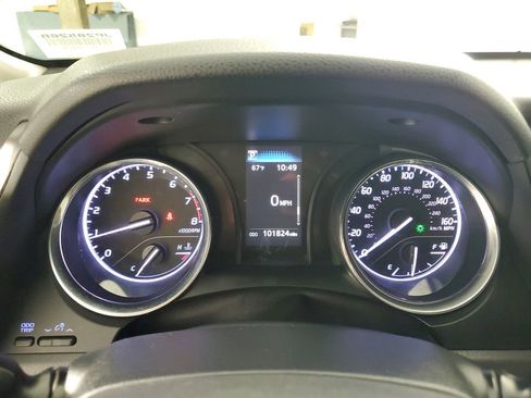 Used 2020 Toyota Camry LE FWD image 23