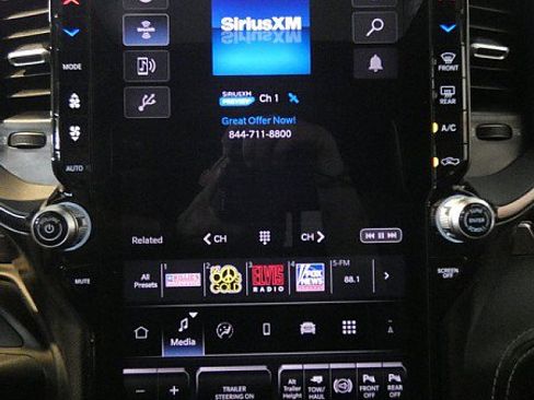 Used 2025 RAM 2500 Limited AWD/4WD image 13