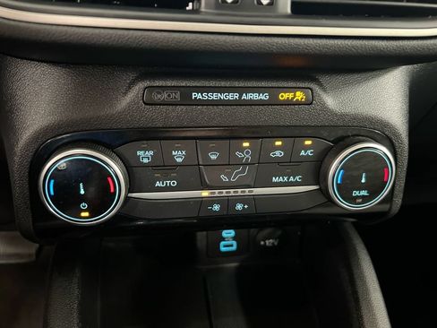Used 2022 Ford Escape SE FWD image 17