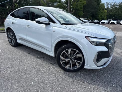 Used 2024 Audi Q4 e-tron Premium Plus AWD/4WD image 6