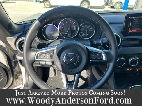 Used 2023 MAZDA MX-5 Miata Grand Touring w/ Weather Package image 10