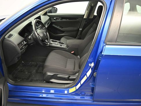Used 2022 Honda Civic EX image 9