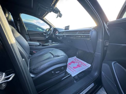 Used 2017 Audi Q7 3.0T Prestige image 25