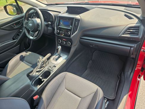 Used 2020 Subaru Crosstrek 2.0i Premium w/ Moonroof Package 1 AWD/4WD image 11