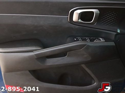 Certified 2024 Kia Sorento S w/ Panoramic Sunroof Package FWD image 10