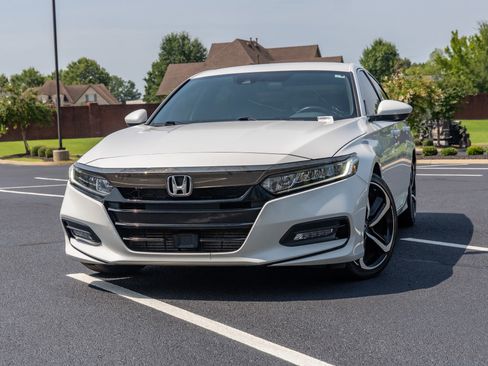 Used 2019 Honda Accord Sport image 1