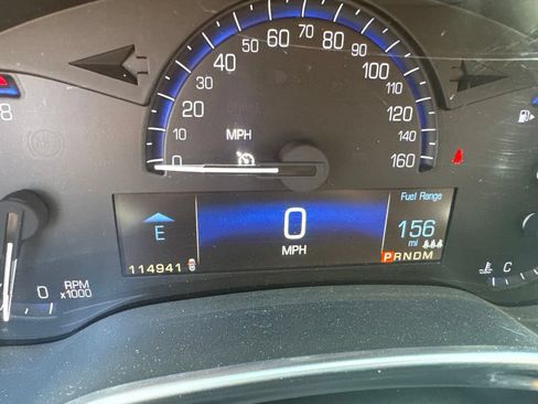 Used 2015 Cadillac SRX Luxury w/ Driver Awareness Package FWD image 9