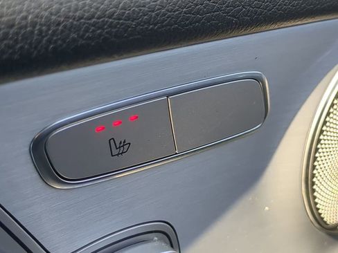 Used 2021 Mercedes-Benz GLC 300 image 22