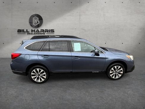 Used 2017 Subaru Outback 2.5i Limited AWD/4WD image 5